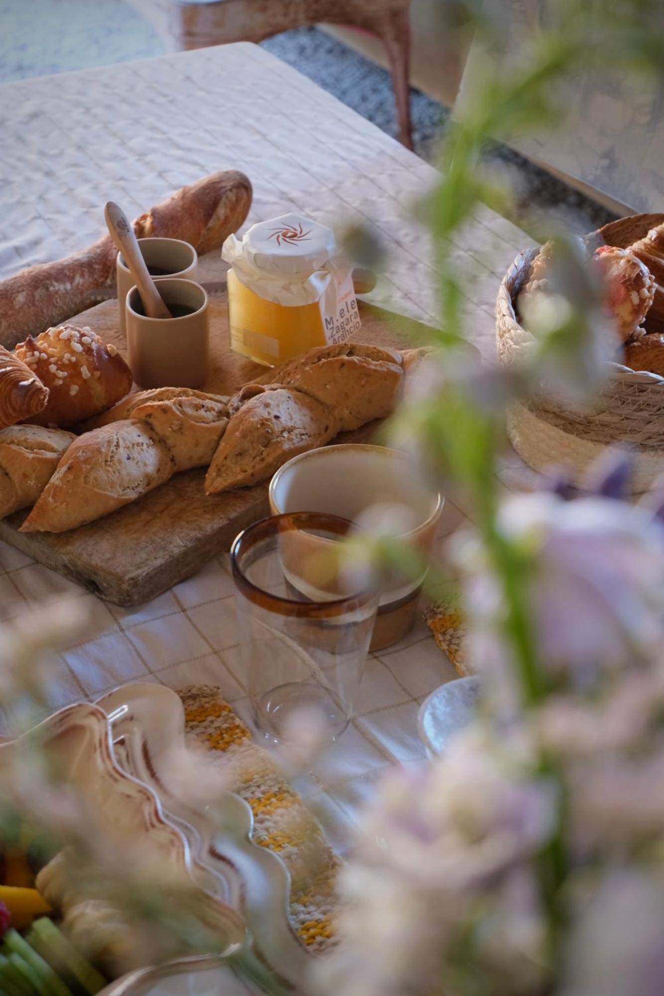 Bed and Breakfast La Petite Parenthese Chaveyriat Exterior foto